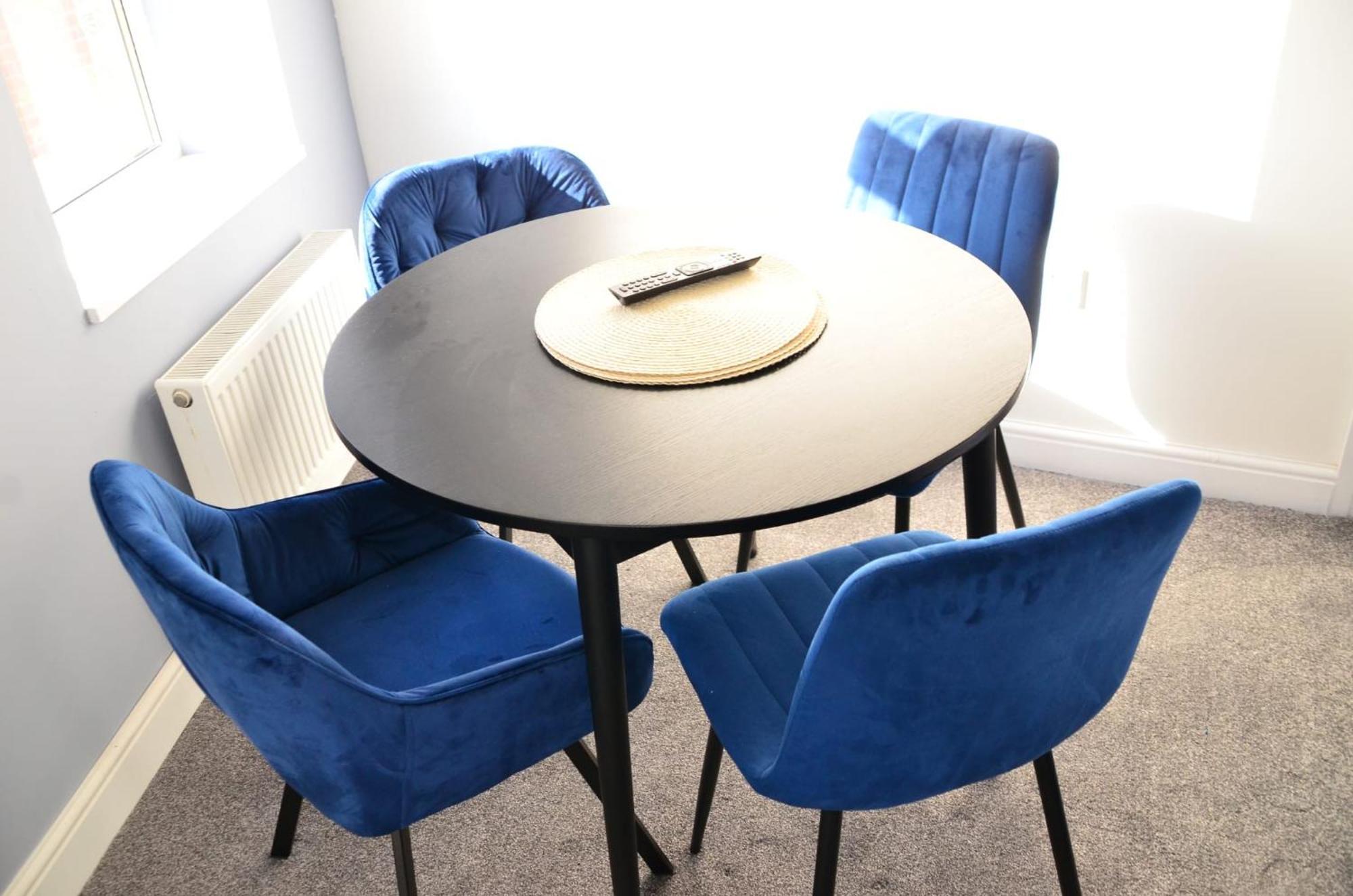 Blok 3 -Jacuzzi Suites, Apartment & Ensuite Rooms Blackpool Esterno foto