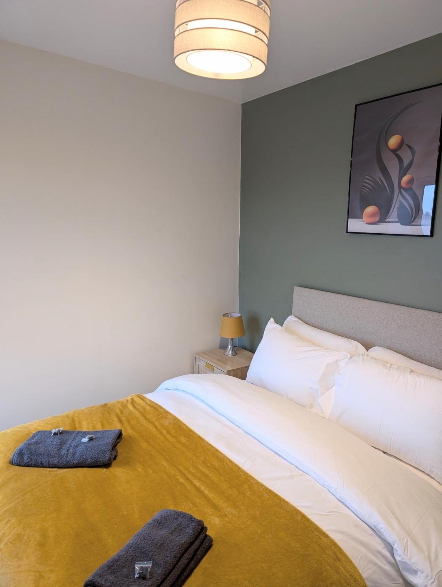Blok 3 -Jacuzzi Suites, Apartment & Ensuite Rooms Blackpool Esterno foto