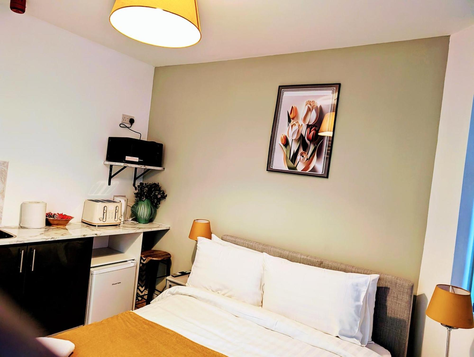 Blok 3 -Jacuzzi Suites, Apartment & Ensuite Rooms Blackpool Esterno foto