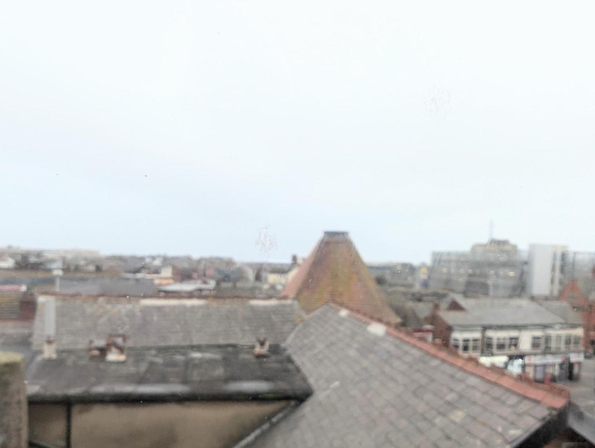 Blok 3 -Jacuzzi Suites, Apartment & Ensuite Rooms Blackpool Esterno foto
